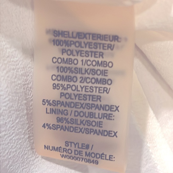 SALE! Alice + Olivia Employed Swing Pleated Sleeveless Blouse - Picture 5 of 5